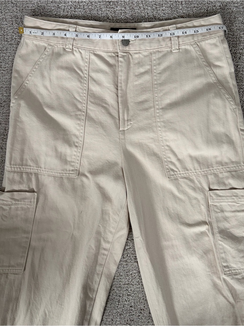 Banana Republic Cream Barrel Cargo Pants - Utility Style- Women’s size 10 - Picture 4 of 7